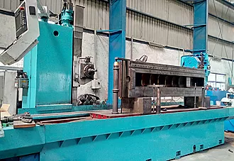 travelling column machining centre